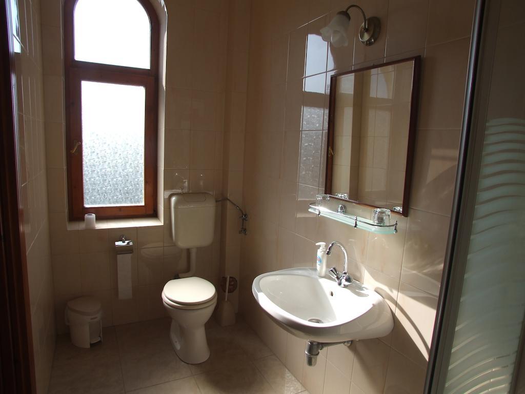 Art Guesthouse Будапеща Екстериор снимка